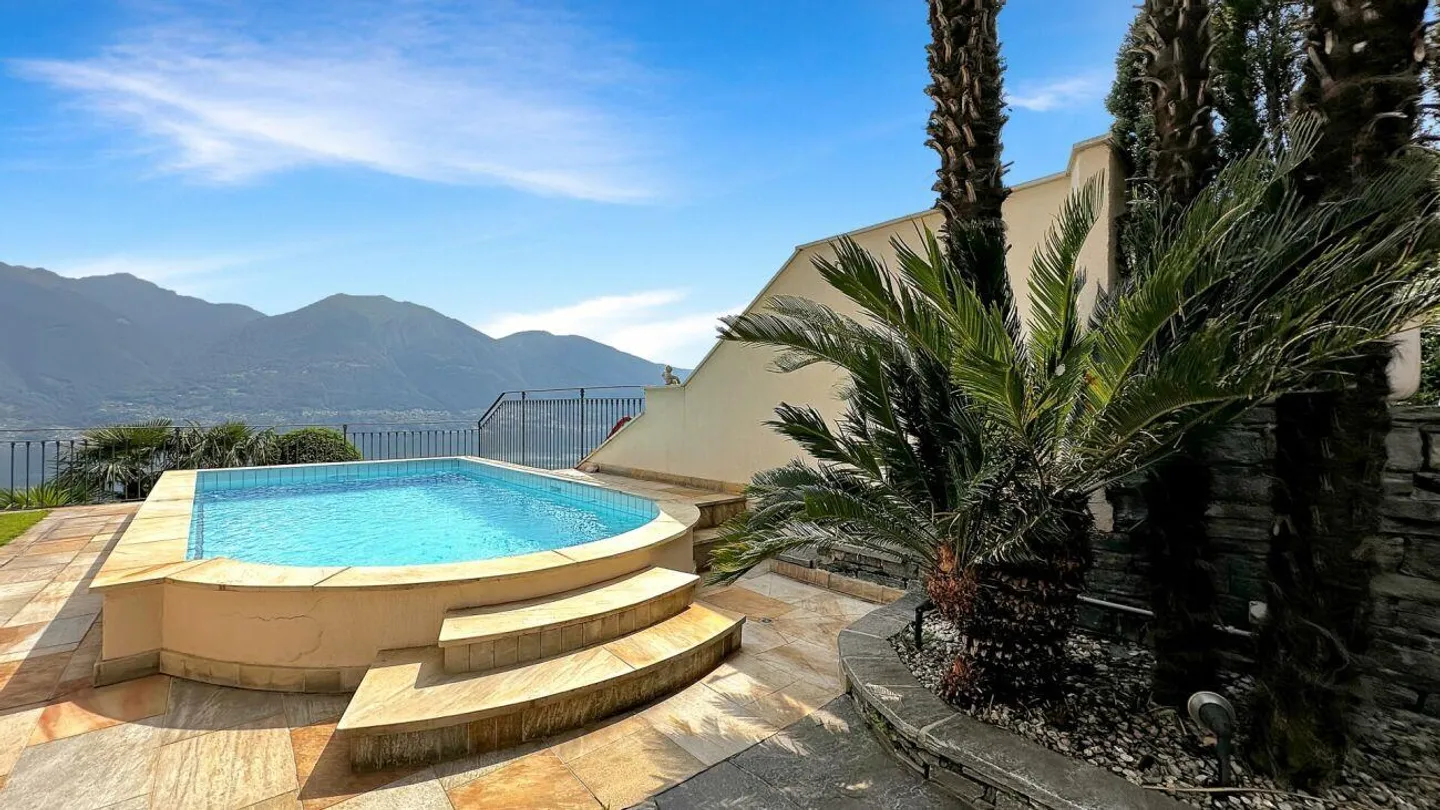 Brione sopra Minusio - Villa with 3 Apartments - Photo 19 of 21