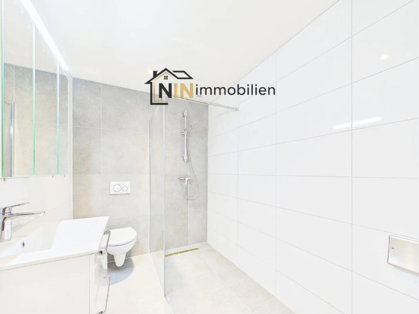 Moderne Maisonette mit Galerie - Foto 7 von 8