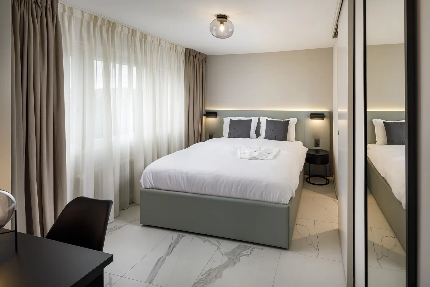 Apartment - Photo 2 of 6