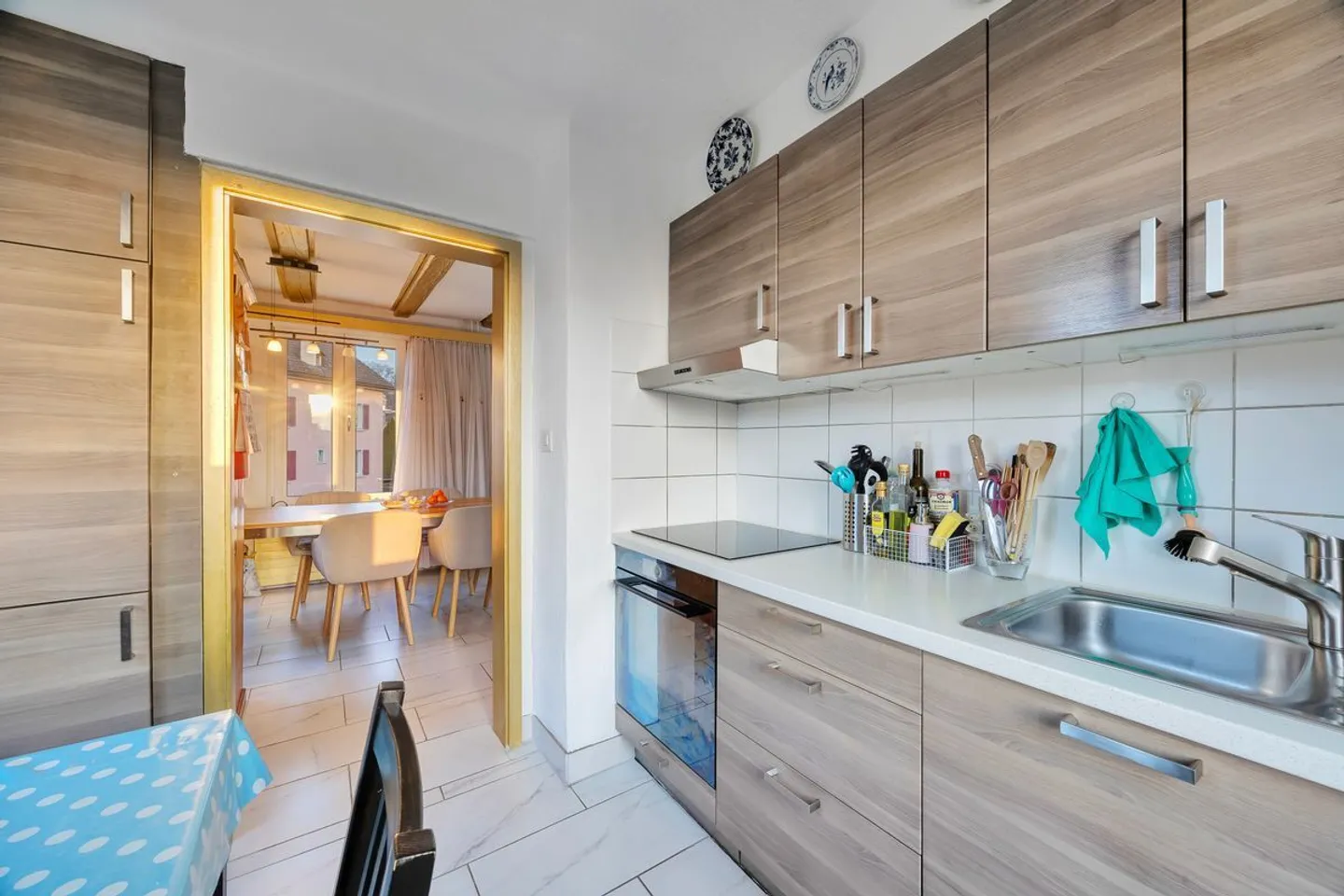 UNE MAISON QUI INSPIRE - BEAUCOUP DE SOLEIL, SITUATION CALME ET AVEC PISCINE - Photo 5 sur 13