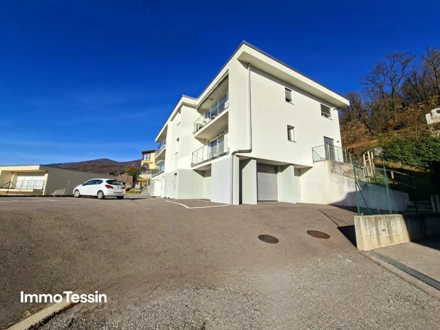 PREZZO TOP: Bellissimo e luminoso appartamento in un piccolo complesso residenziale con sole 4 unità in una posizione tranquilla a Mendrisiotto - Foto 5 di 13