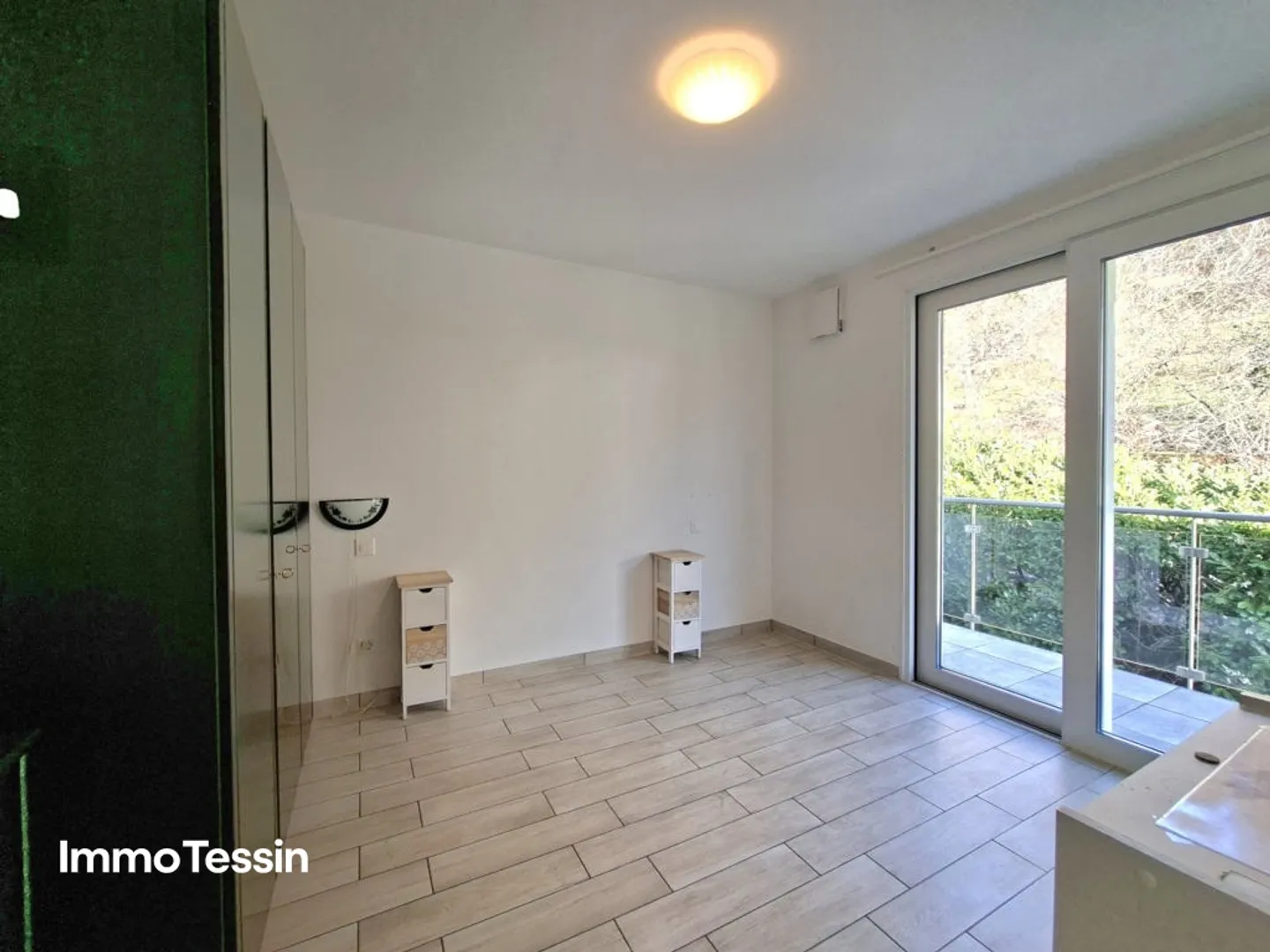 PREZZO TOP: Bellissimo e luminoso appartamento in un piccolo complesso residenziale con sole 4 unità in una posizione tranquilla a Mendrisiotto - Foto 11 di 13