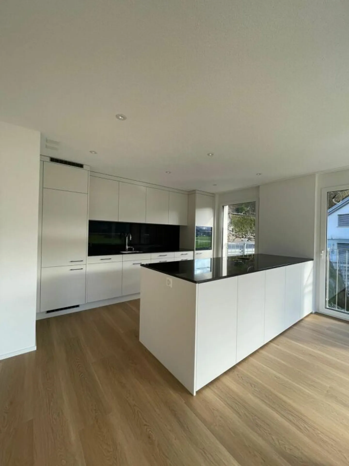 3½ Room New Apartment on the Ground Floor with Wonderful View - Photo 2 of 19