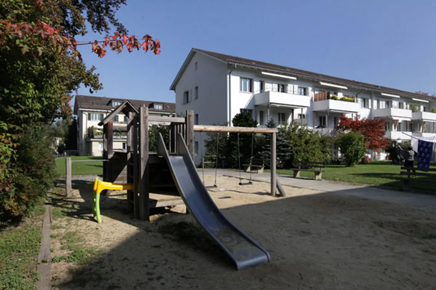 Parkplätze Nähe Radiostudio - Foto 2 von 2