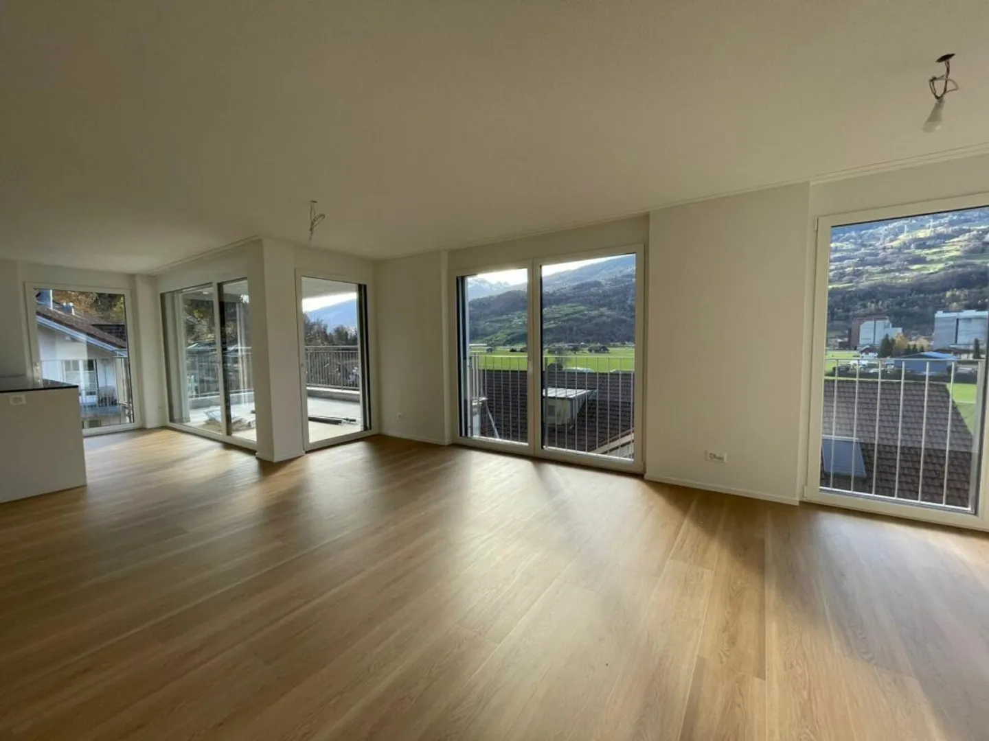 3½ Room New Apartment on the Ground Floor with Wonderful View - Photo 16 of 19