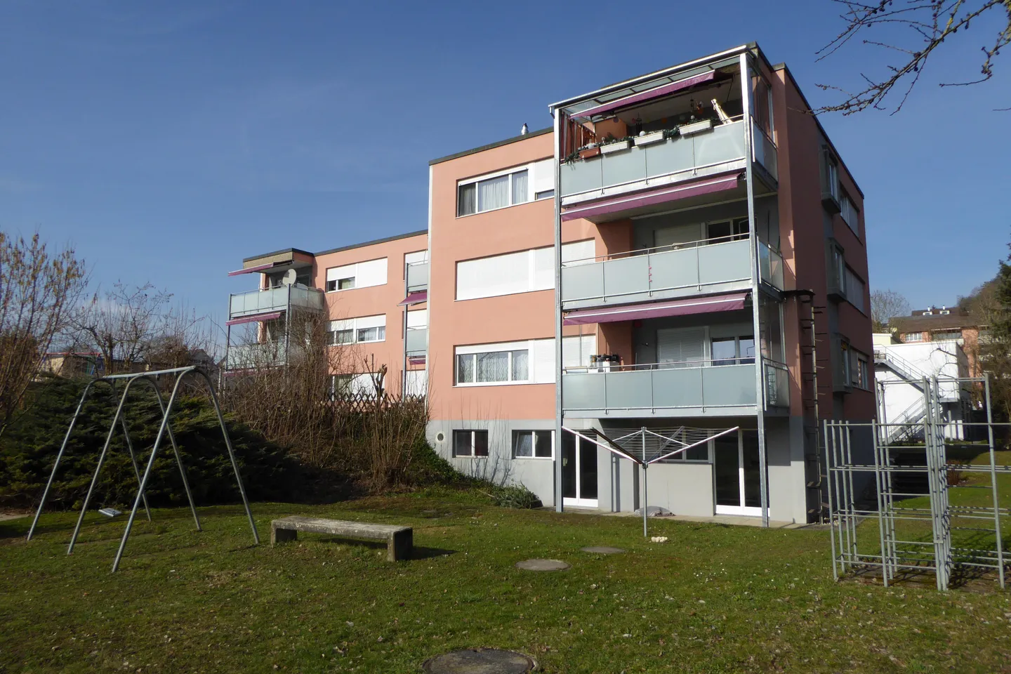 Appartement avec vue - Photo 1 sur 3
