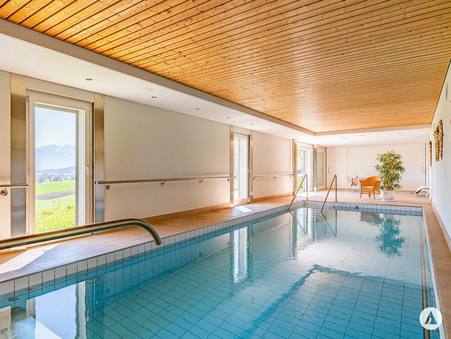Vivere regolarmente: Villa di campagna con lotto edificabile - Foto 7 di 13