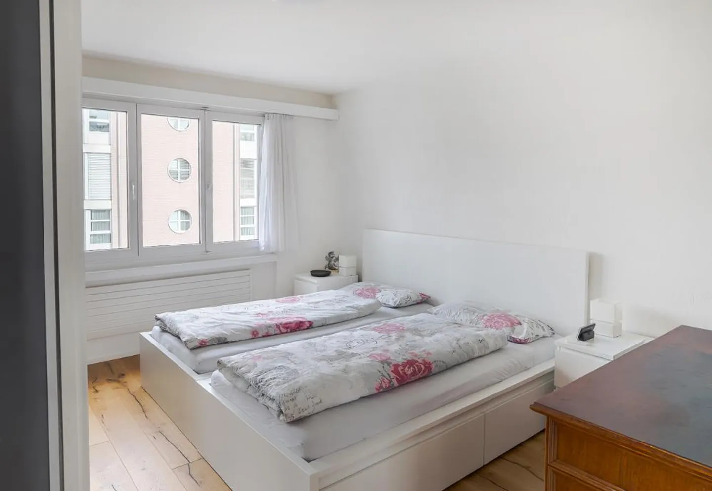 Appartamento situato in posizione tranquilla con balcone e molta luce naturale - Foto 6 di 8