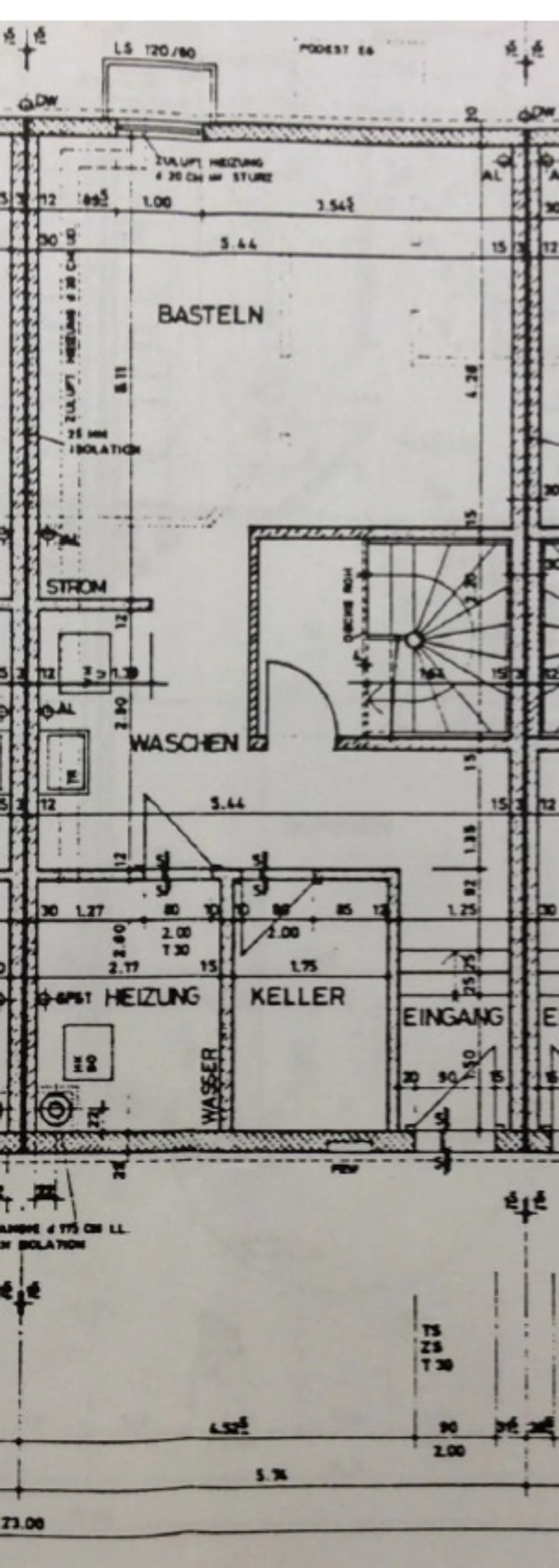 Spacious 5-room adjoining villa with 2 indoor parking spaces - Photo 9 of 12