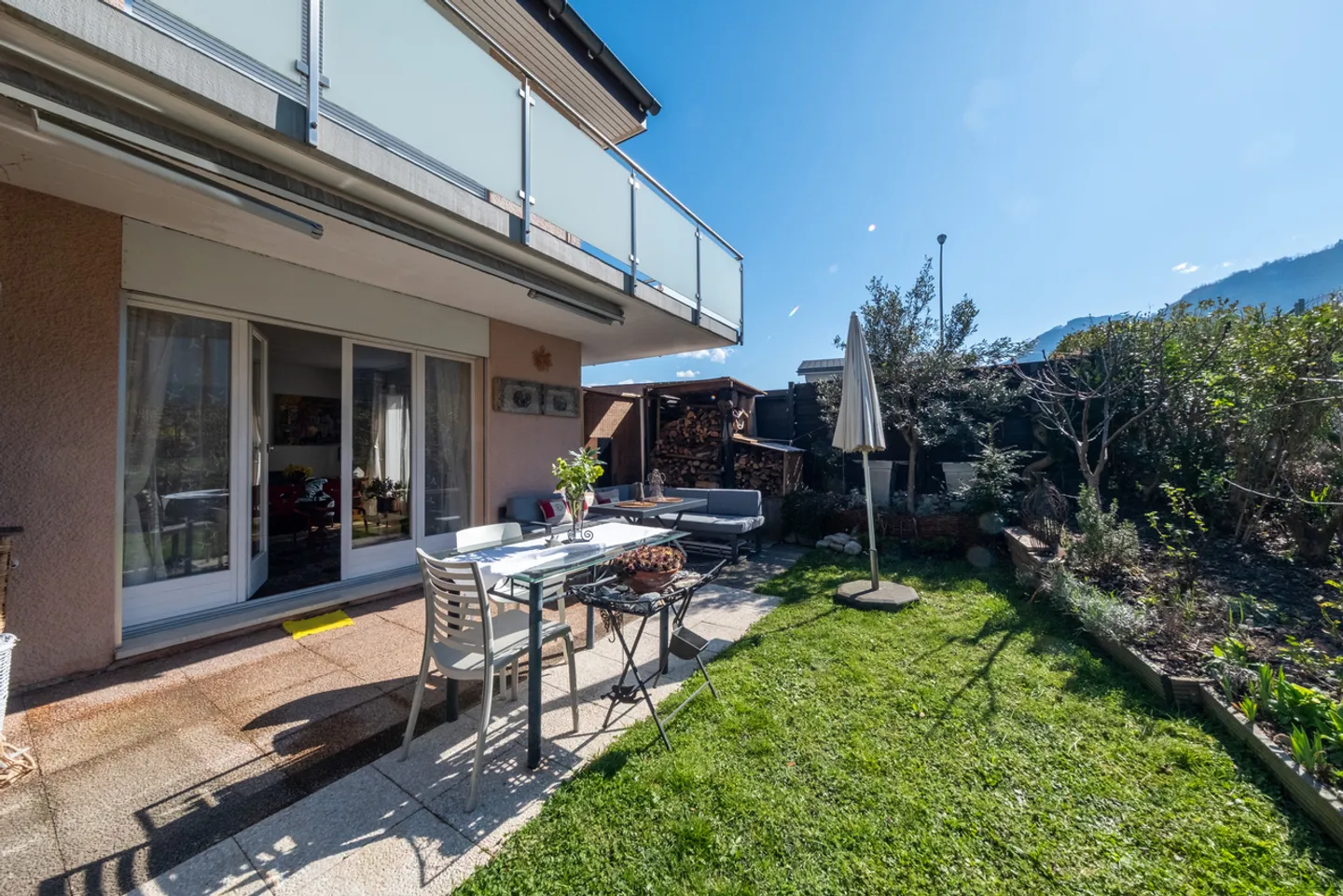 Appartement Charmant avec Jardin - Photo 2 sur 13