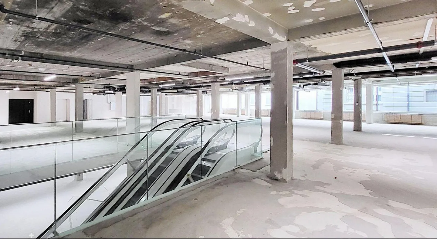 400 m2 di superficie di vendita nel seminterrato con generatore di frequenza al piano terra! - Foto 9 di 13