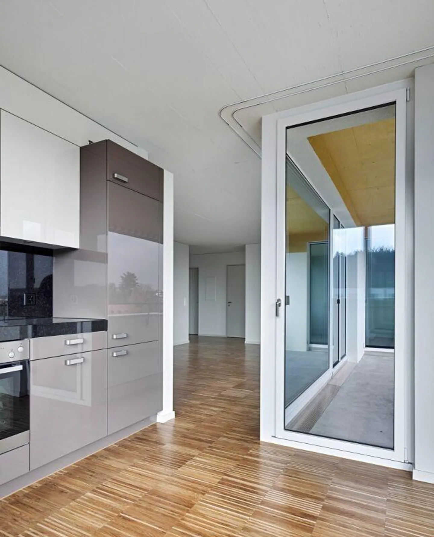 Moderne 2.5-Zimmerwohnung in Bern Brünnen - Foto 4 von 6