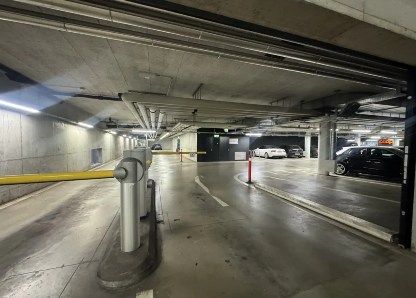 Posti auto/moto in affitto a Renens 24, 1008 Prilly. - Foto 1 di 3