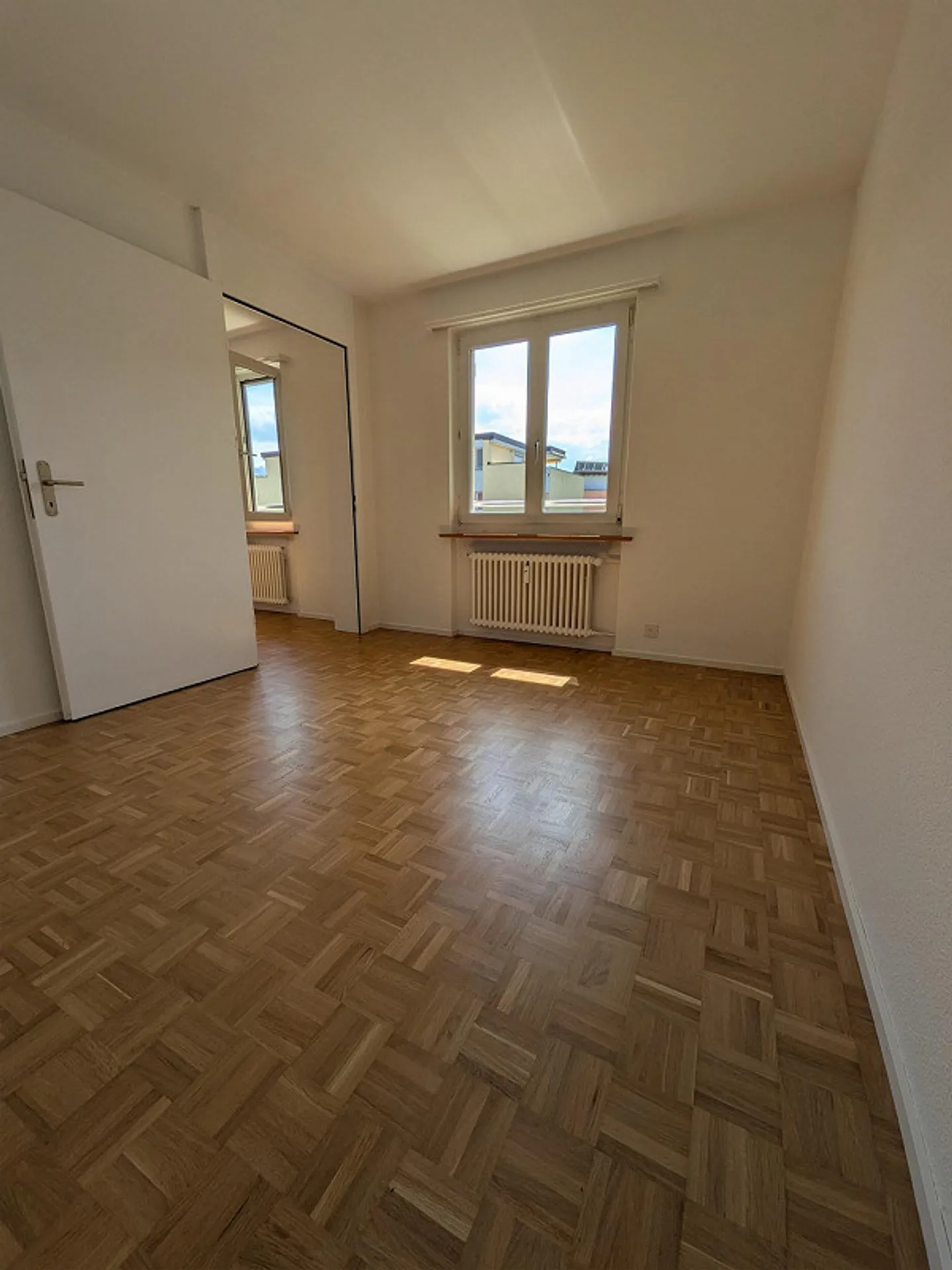 Grand appartement de 5.5 pièces dans un endroit calme - Photo 7 sur 13