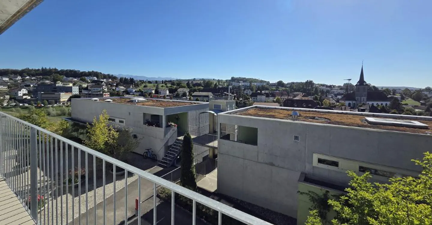 Appartement spacieux avec terrasse - Photo 2 sur 8