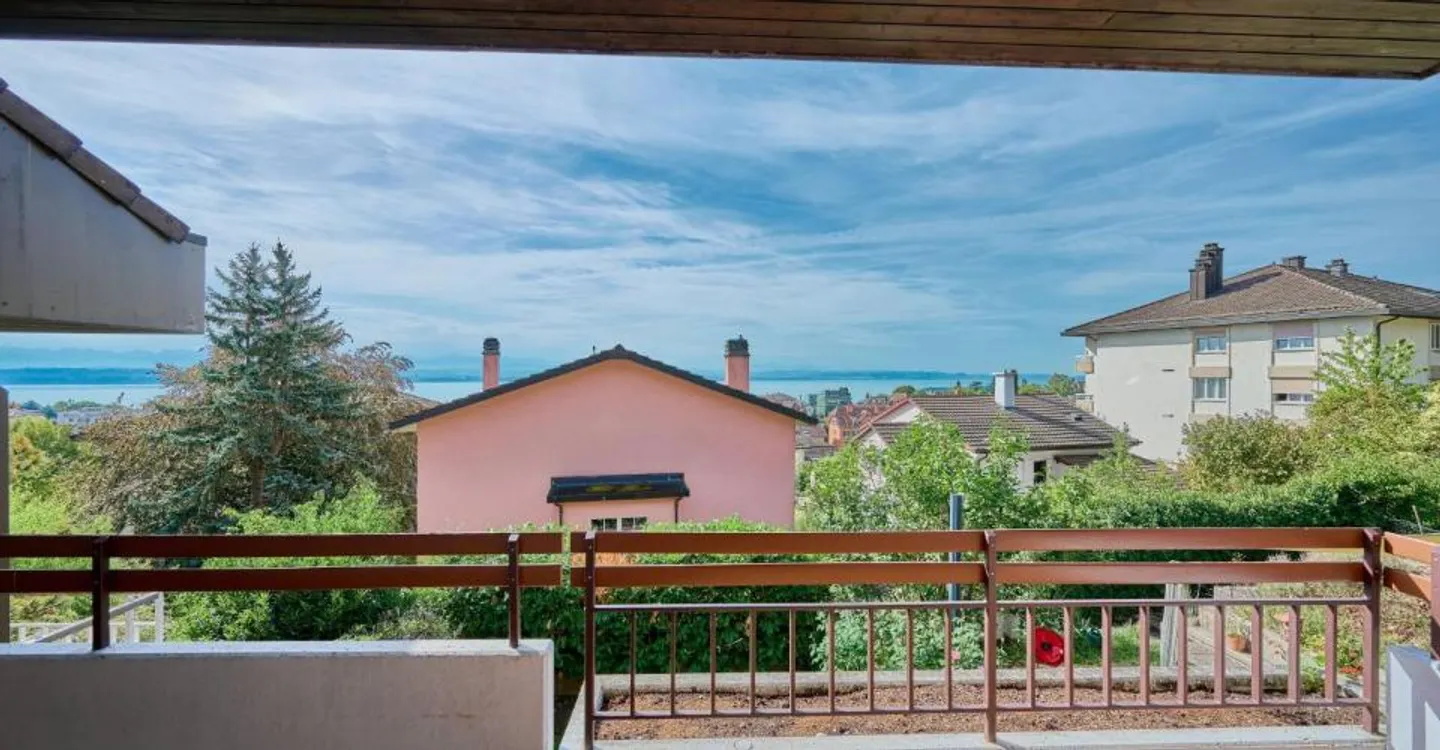 Casa Familiare con Vista Lago - Foto 1 di 11