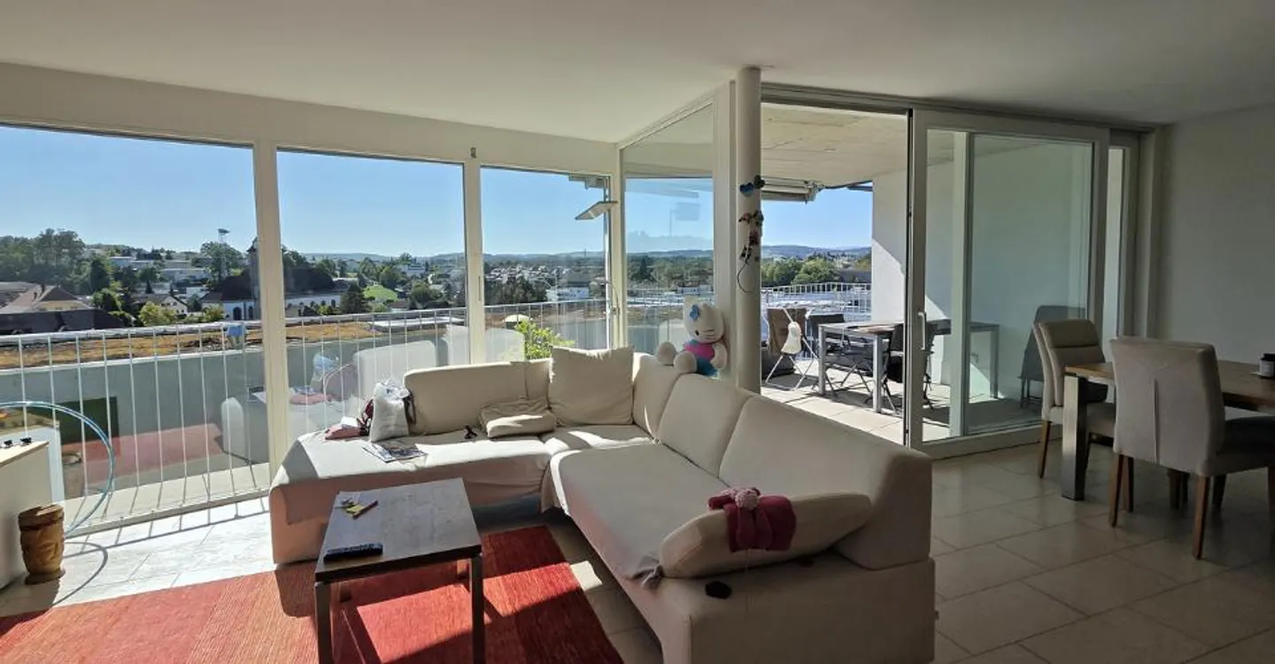 Appartement spacieux avec terrasse - Photo 4 sur 8