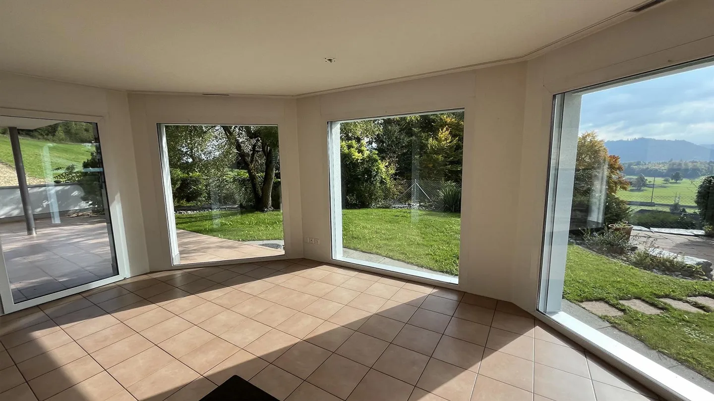 Exklusives 6.5-Zimmer-Haus mit Einliegerwohnung und Panoramaweitsicht - Foto 14 von 30