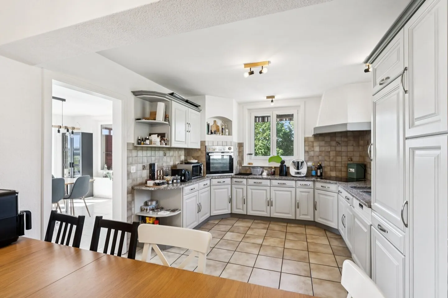 House to renovate with great potential - Photo 1 of 13