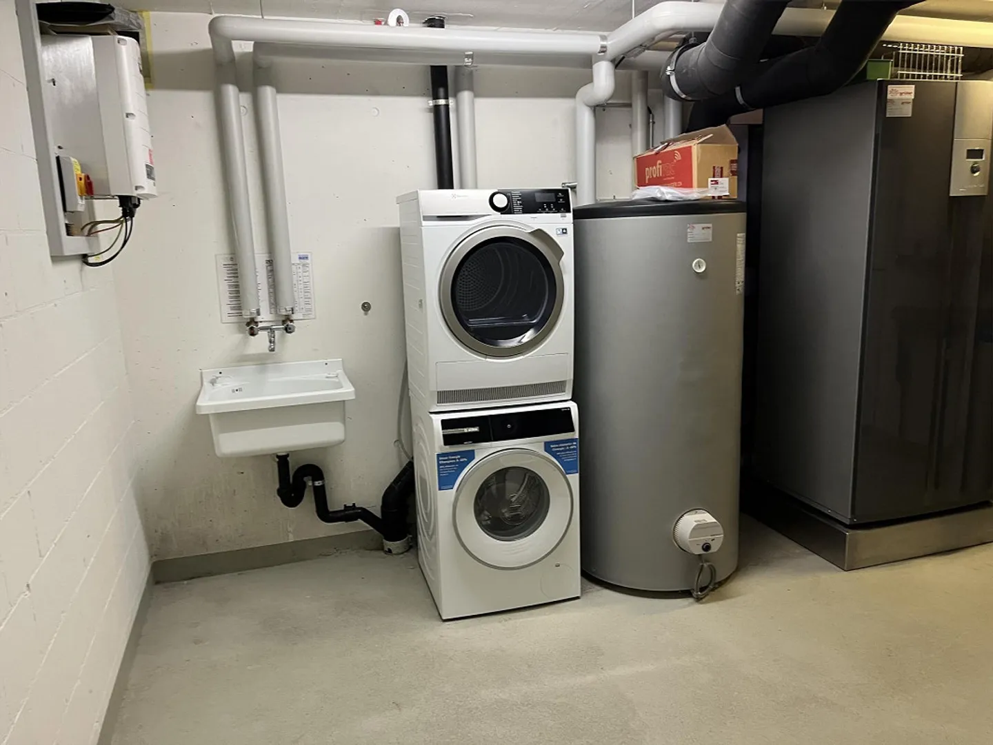 Exklusives 6.5-Zimmer-Haus mit Einliegerwohnung und Panoramaweitsicht - Foto 29 von 30