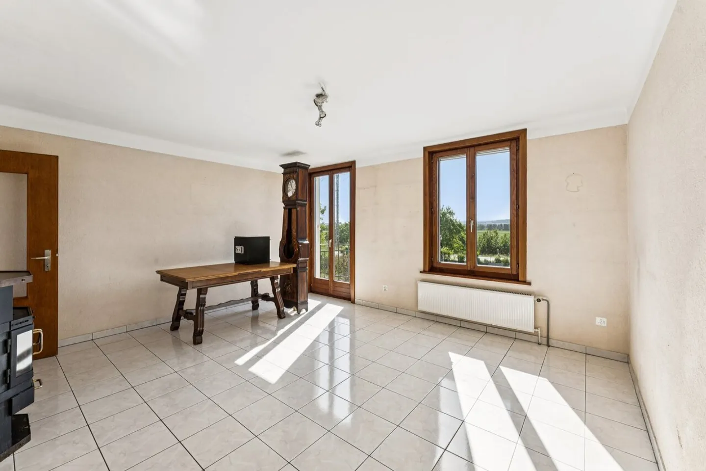 House to renovate with great potential - Photo 9 of 13