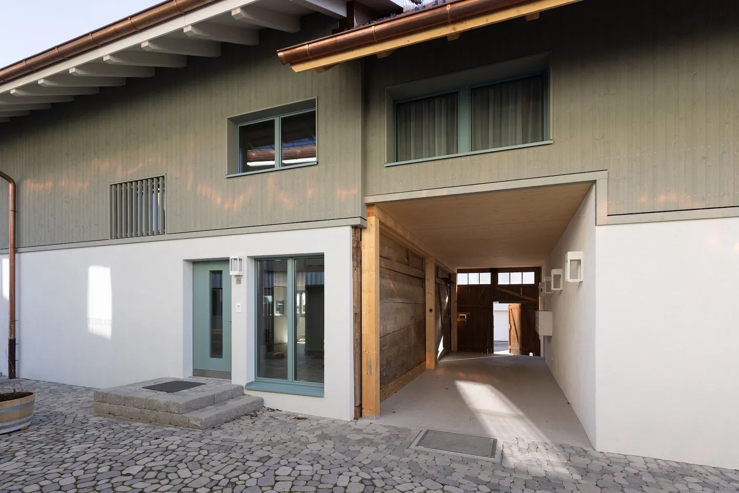 Ready to move in! Completely renovated 5.5 room single-family house in beautiful WEIHERHOF - Photo 2 of 25