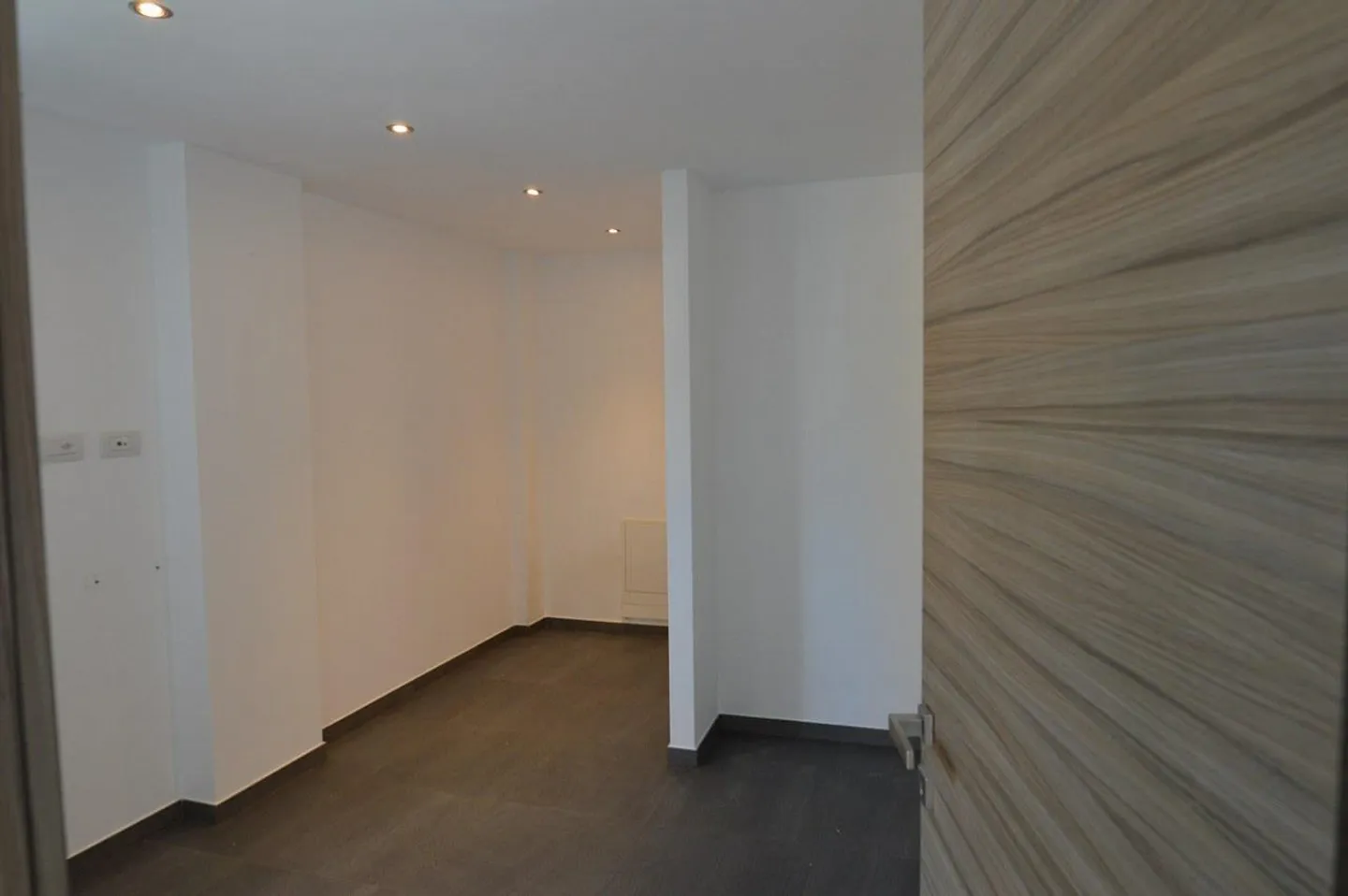 3.5-ROOM DUPLEX APARTMENT WITH GARDEN IN A TWO-FAMILY HOUSE - Photo 4 of 11