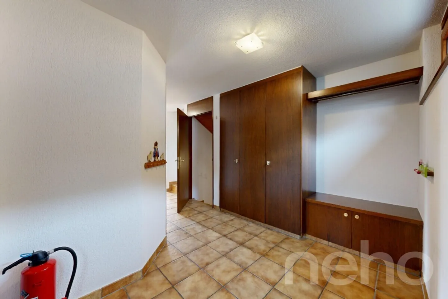 Spacious House with Mountain View - Photo 12 of 12