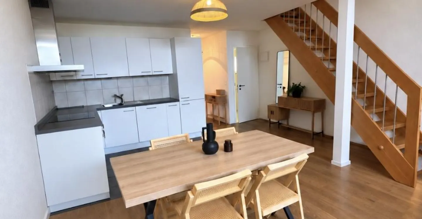 Appartamento duplex di 4 stanze - Foto 3 di 8