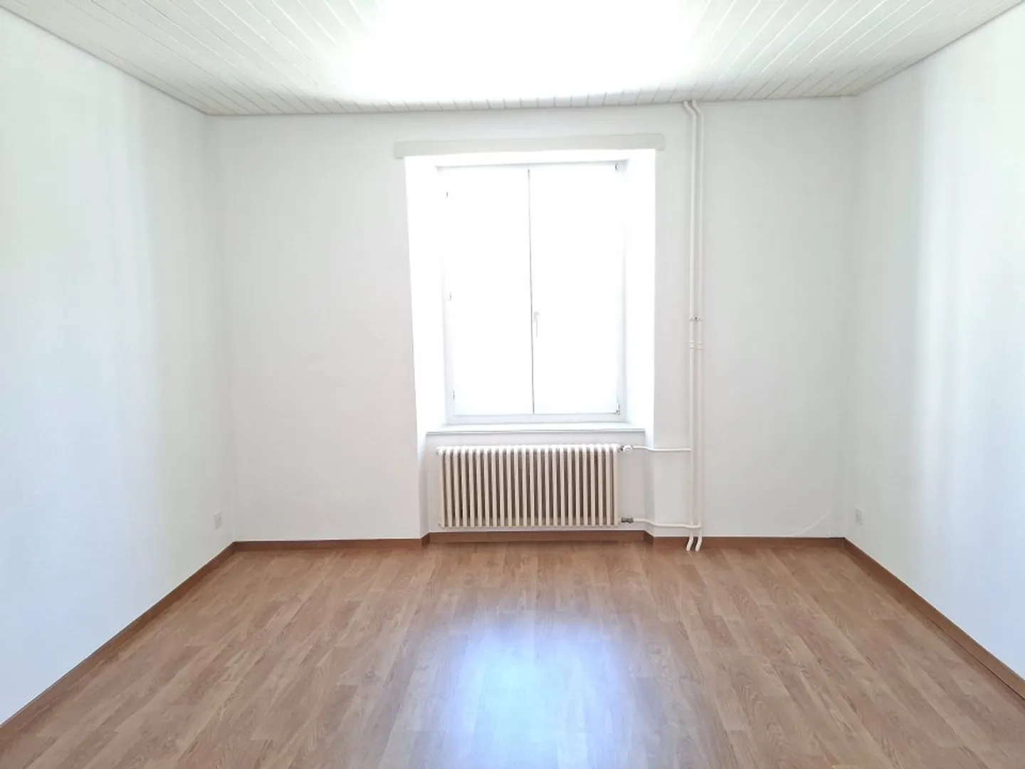 02316 - 3½ Room Apartment - Jonchères 39 - St-Imier - Photo 7 of 11