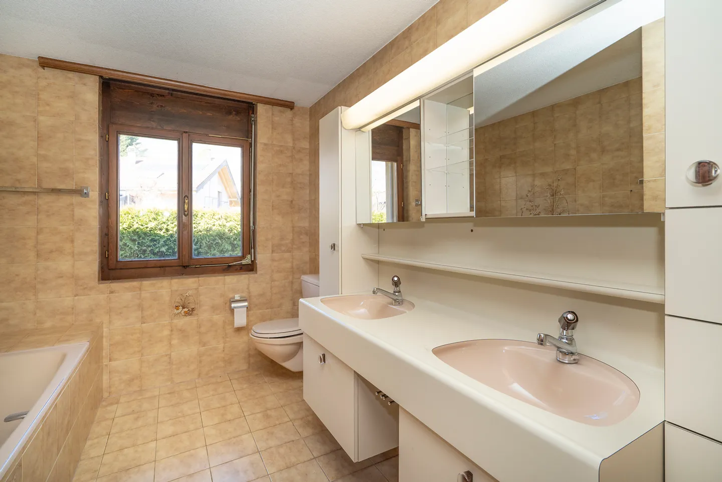 Comfort, fascino e potenziale in una villa eccezionale - Foto 9 di 13