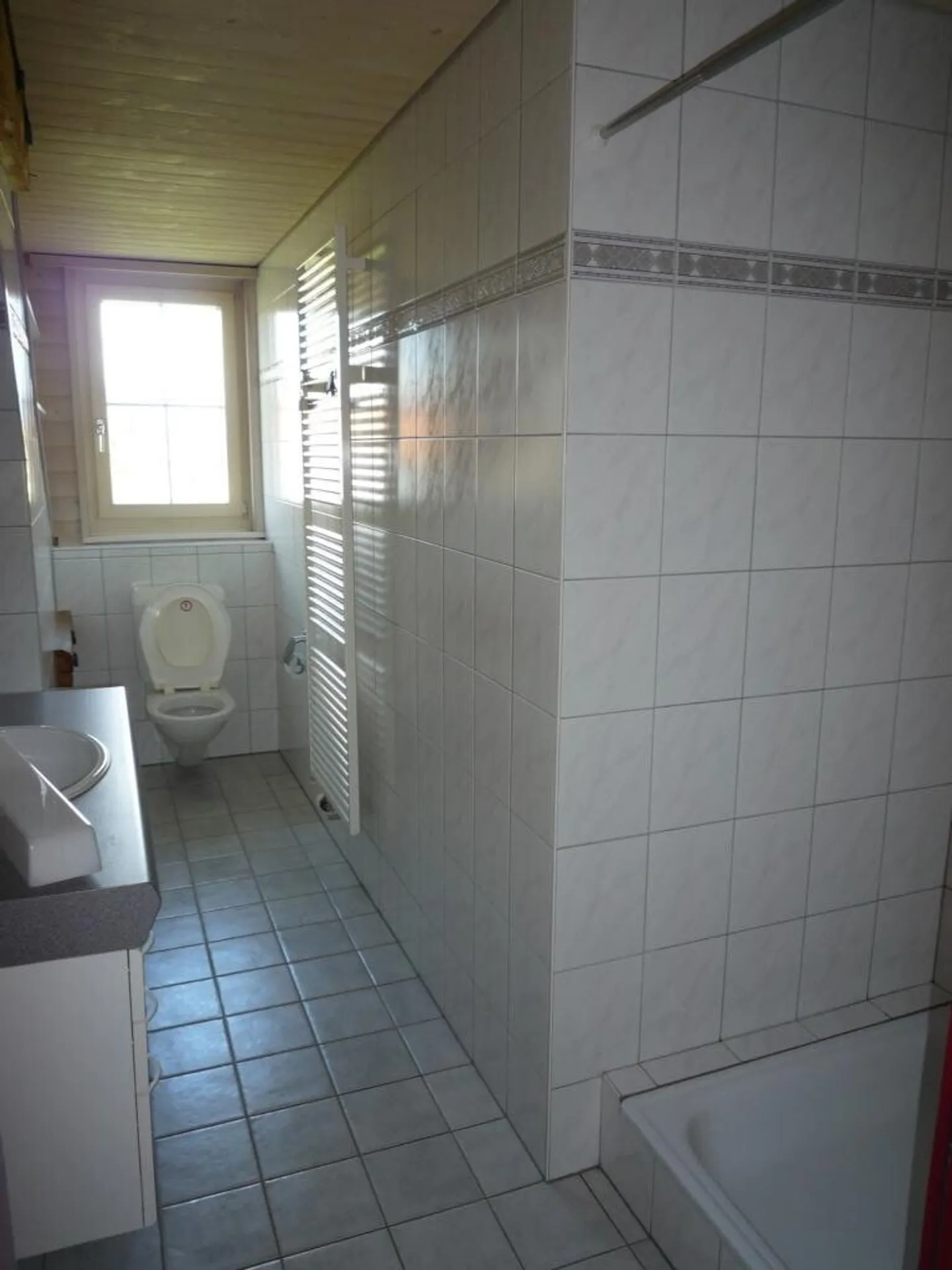 Superbe appartement en galerie avec beaucoup de bois et de charme (88 m2) - Photo 4 sur 4