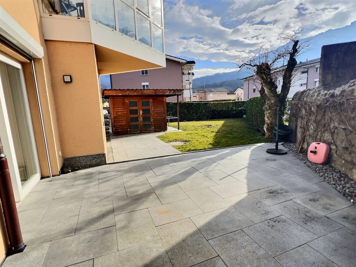 Geräumiges Familienhaus mit 2 Wohnungen im Herzen von Massongex - Foto 10 von 27