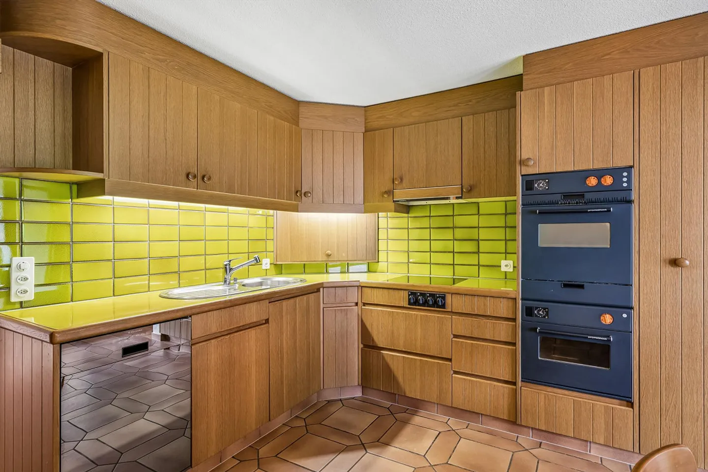Spacieuse maison individuelle de 6 pièces à Mollis - Photo 8 sur 20