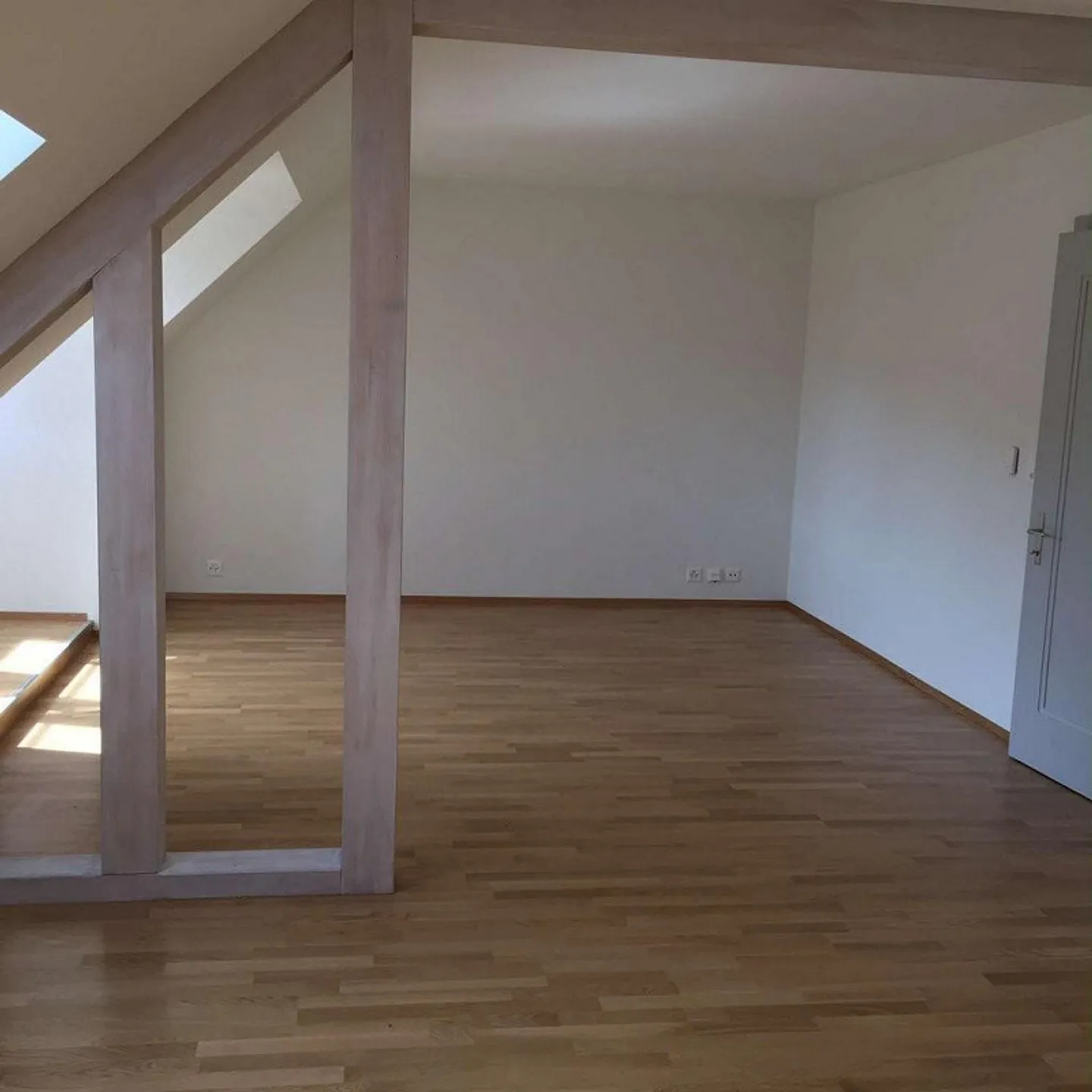Bel appartement sous les combles près d'Eigerplatz - Photo 5 sur 5