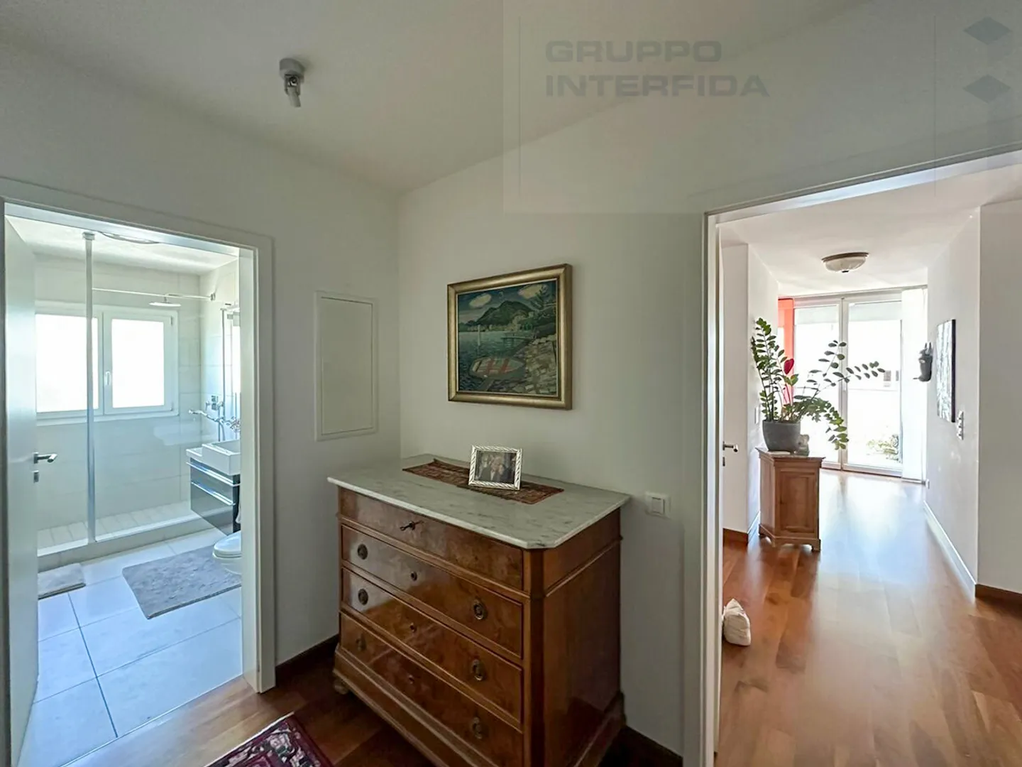 MODERN PENTHOUSE OF LARGE SIZE - Photo 8 of 12