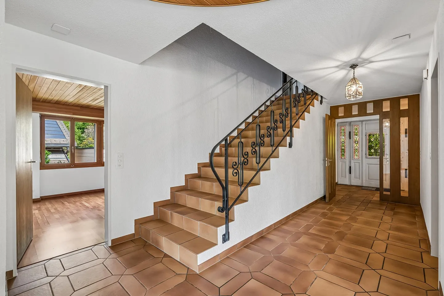 Spacieuse maison individuelle de 6 pièces à Mollis - Photo 11 sur 20