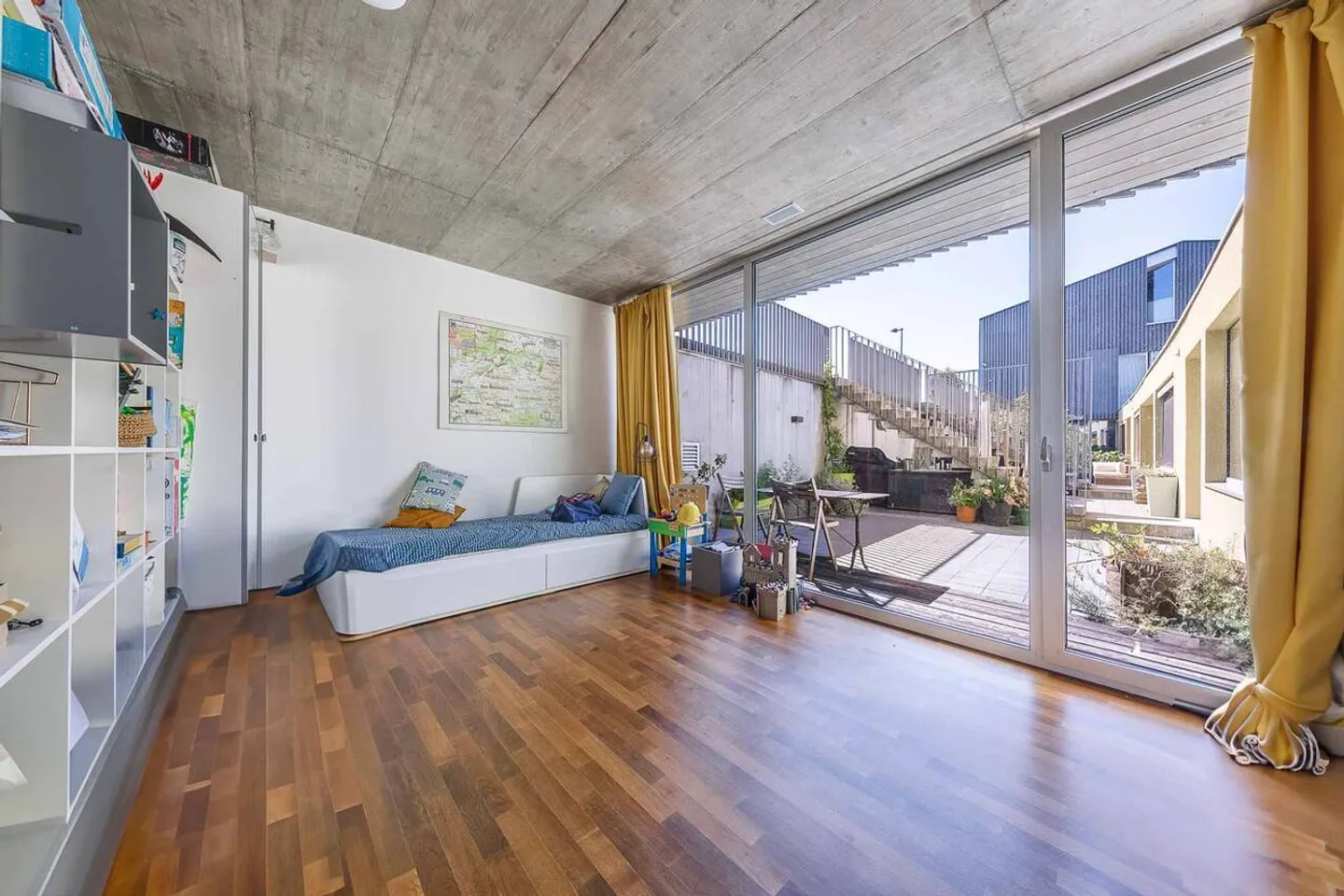 Appartement de standing de 6.5 pièces avec vue lac et jardin d'hiver - Photo 2 sur 4