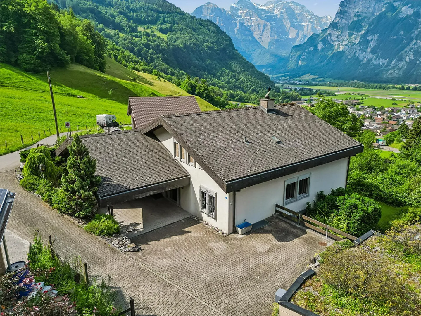 Spacieuse maison individuelle de 6 pièces à Mollis - Photo 4 sur 20