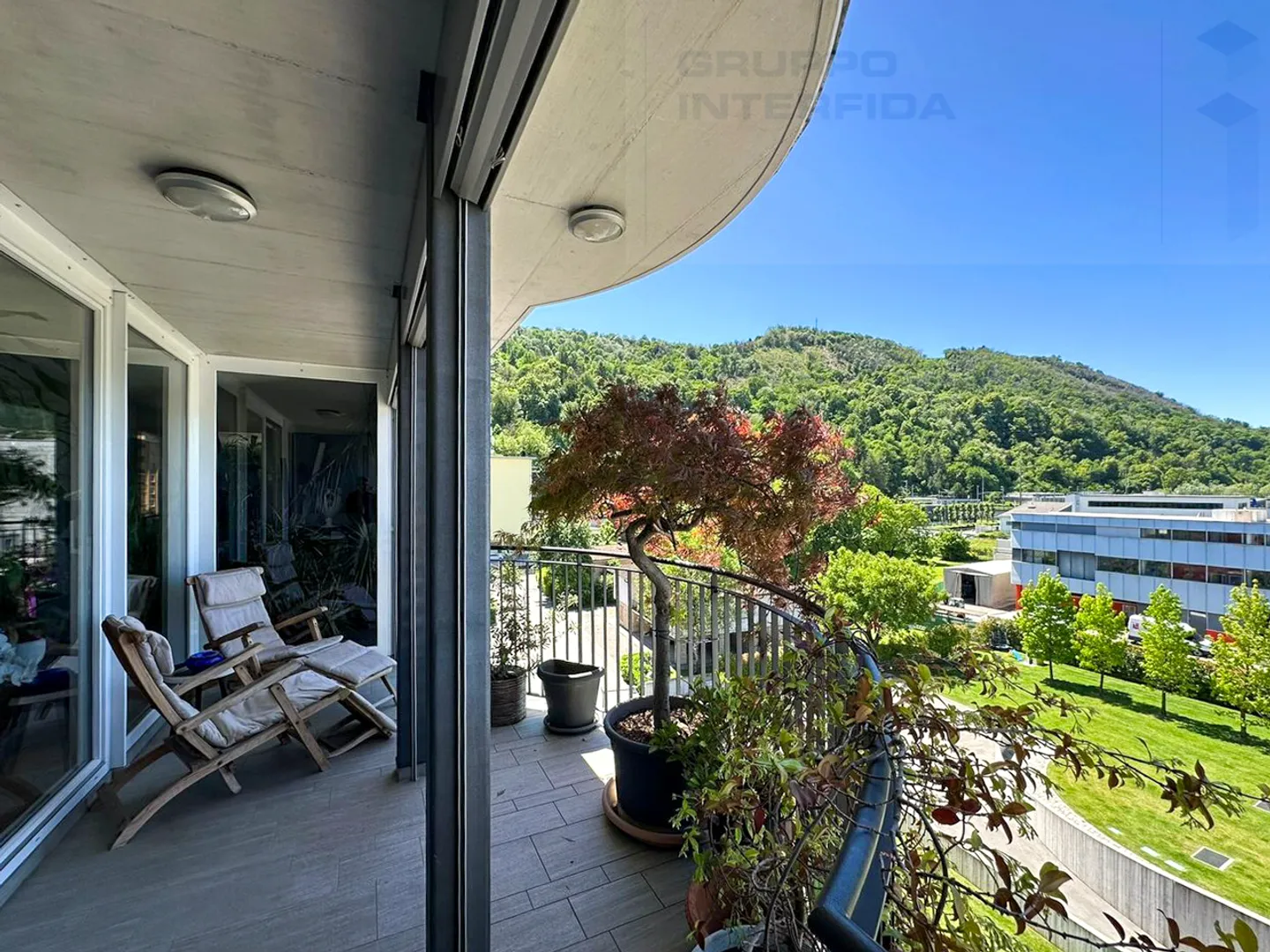 MODERN PENTHOUSE OF LARGE SIZE - Photo 6 of 12