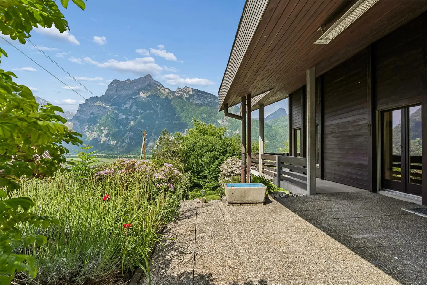 Spacieuse maison individuelle de 6 pièces à Mollis - Photo 15 sur 20