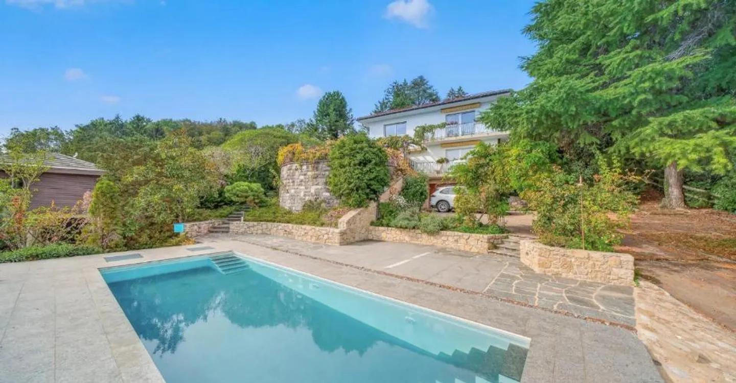 Maison de 6,5 pièces sur 1'654 m² avec vue lac et Alpes - Photo 1 sur 11