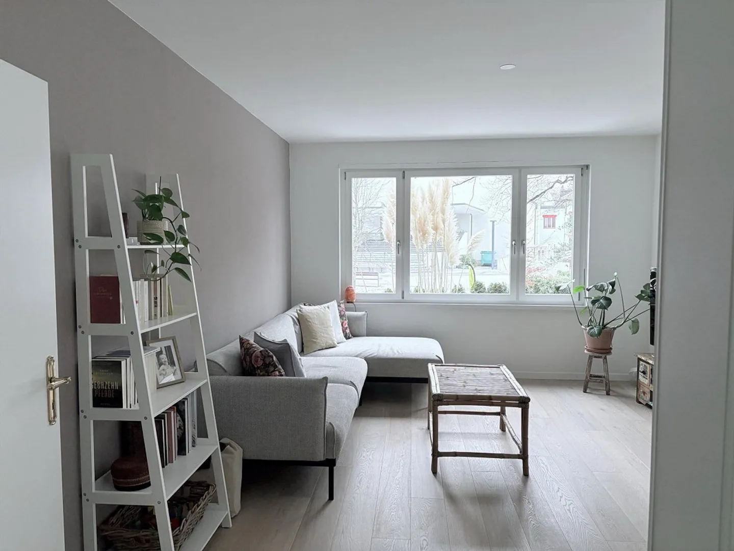 Moderne 4,5 Zimmer-Wohnung in ruhiger, grüner Lage Kreis 8 mit Garten - Foto 11 von 14