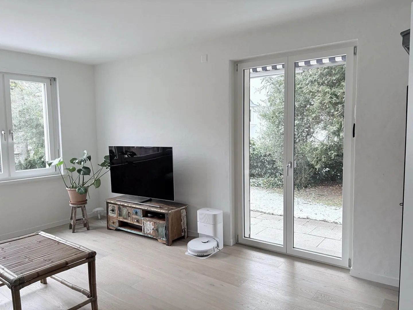 Moderne 4,5 Zimmer-Wohnung in ruhiger, grüner Lage Kreis 8 mit Garten - Foto 12 von 14