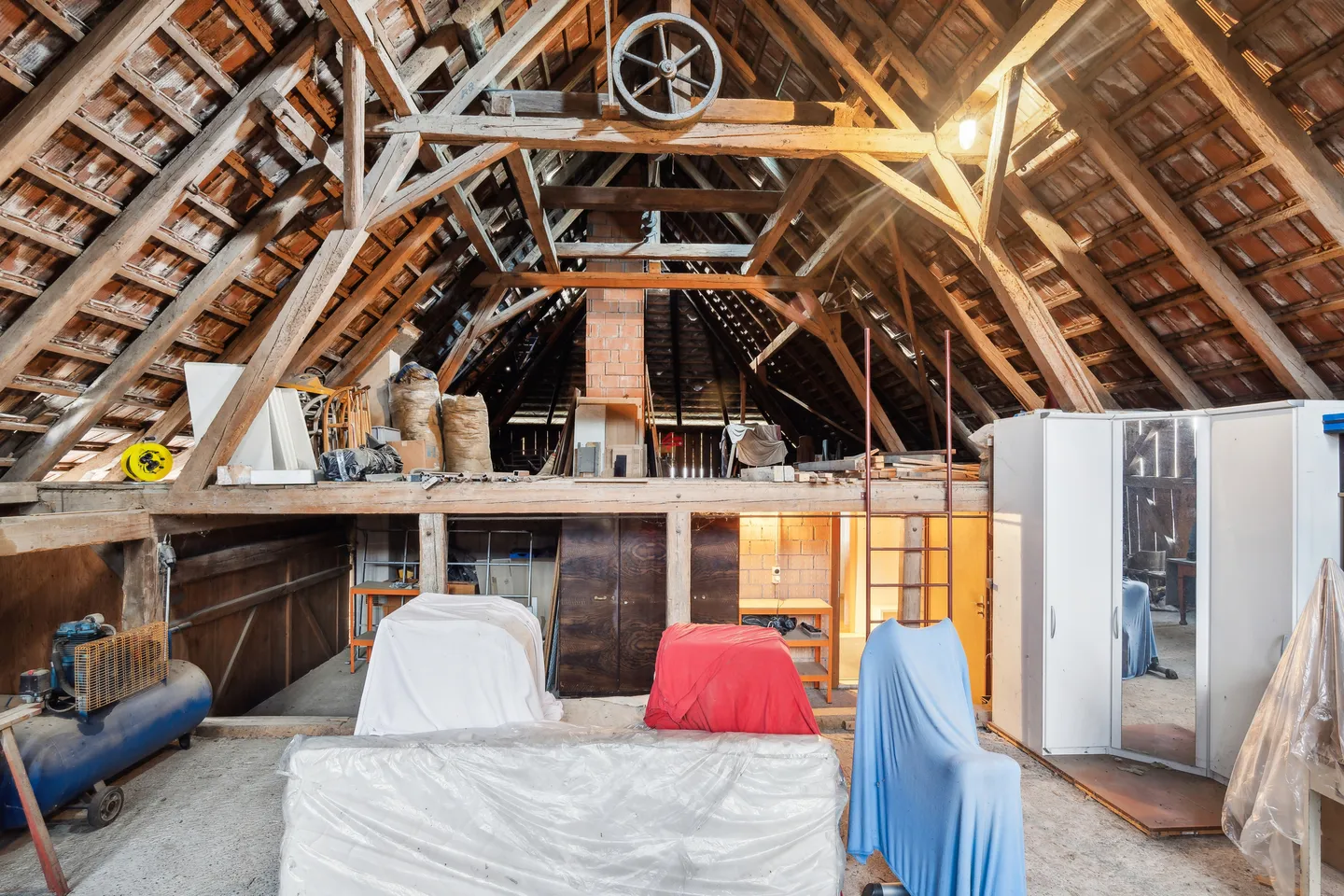 The perfect opportunity - Converted farmhouse with plenty of space - Photo 11 of 12