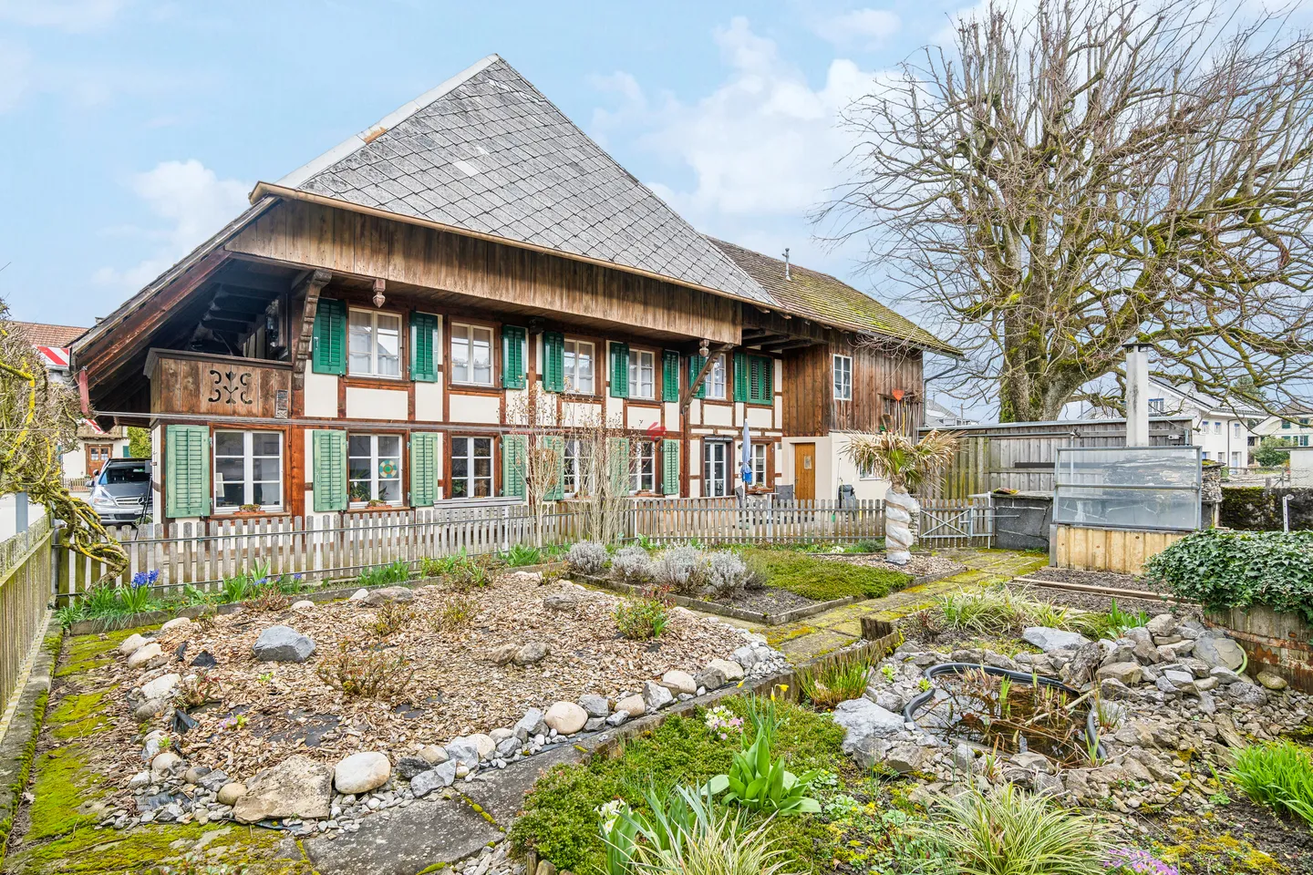 The perfect opportunity - Converted farmhouse with plenty of space - Photo 2 of 12