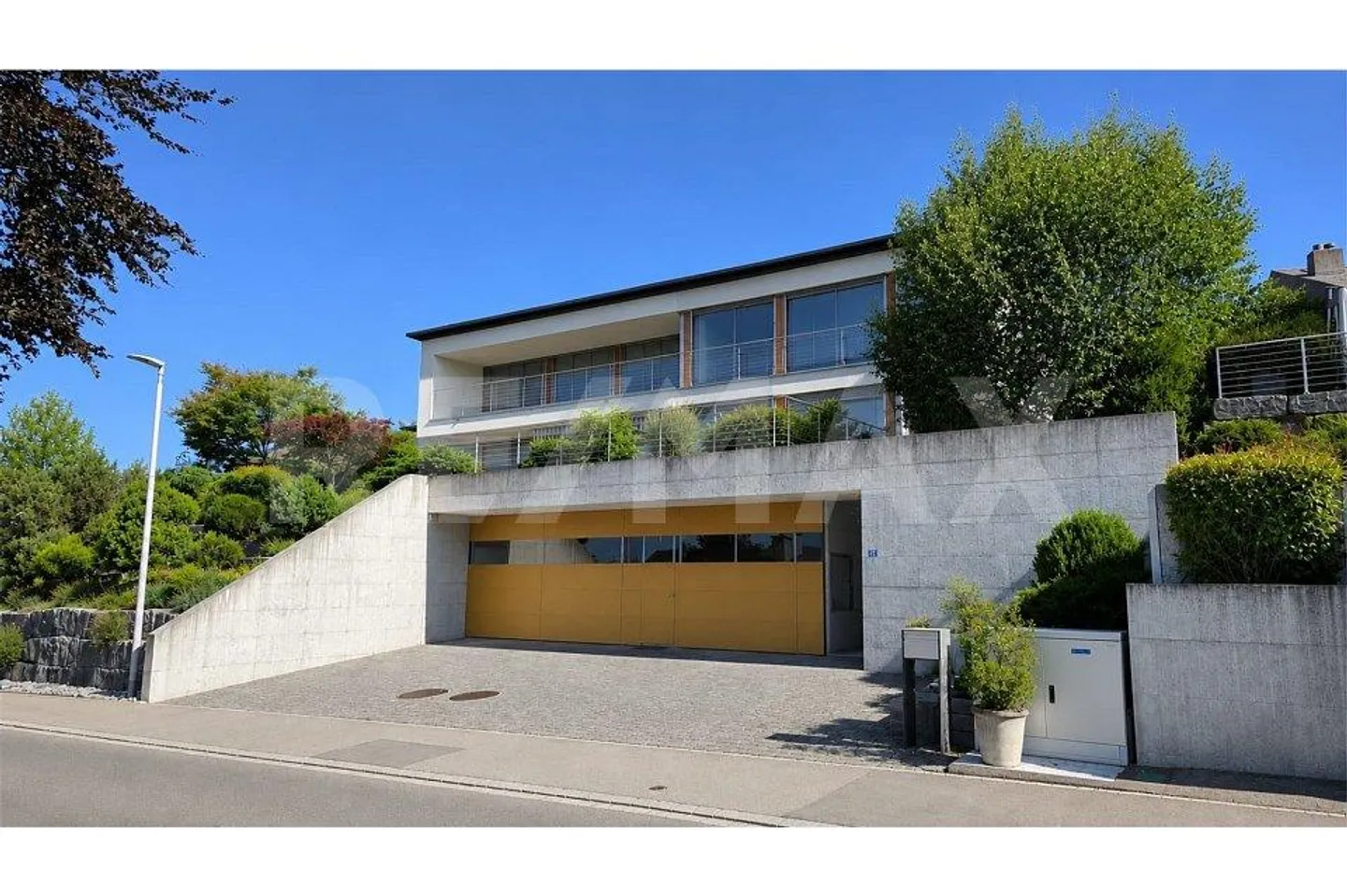 6 1/2 Room House in Sunny, Quiet Location with Dream View - Photo 1 of 8