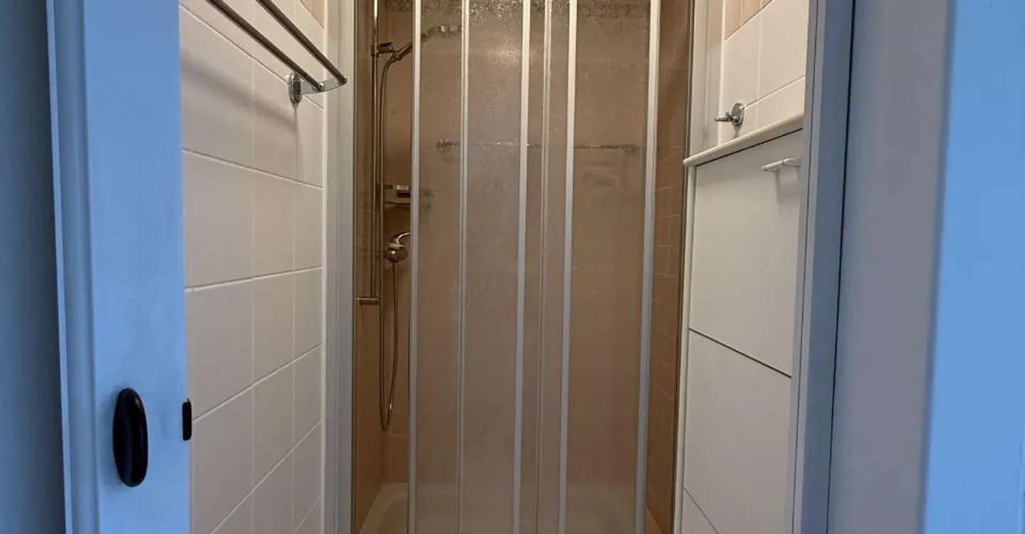Préverenges 3.5 Zimmer nur wenige Schritte vom See entfernt - Foto 16 von 16