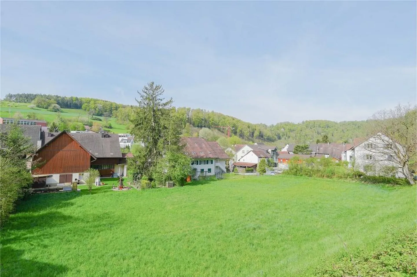 3033 m² de terrain pour environ 20 appartements à vendre dans le centre du village d'Ueken - Photo 5 sur 5