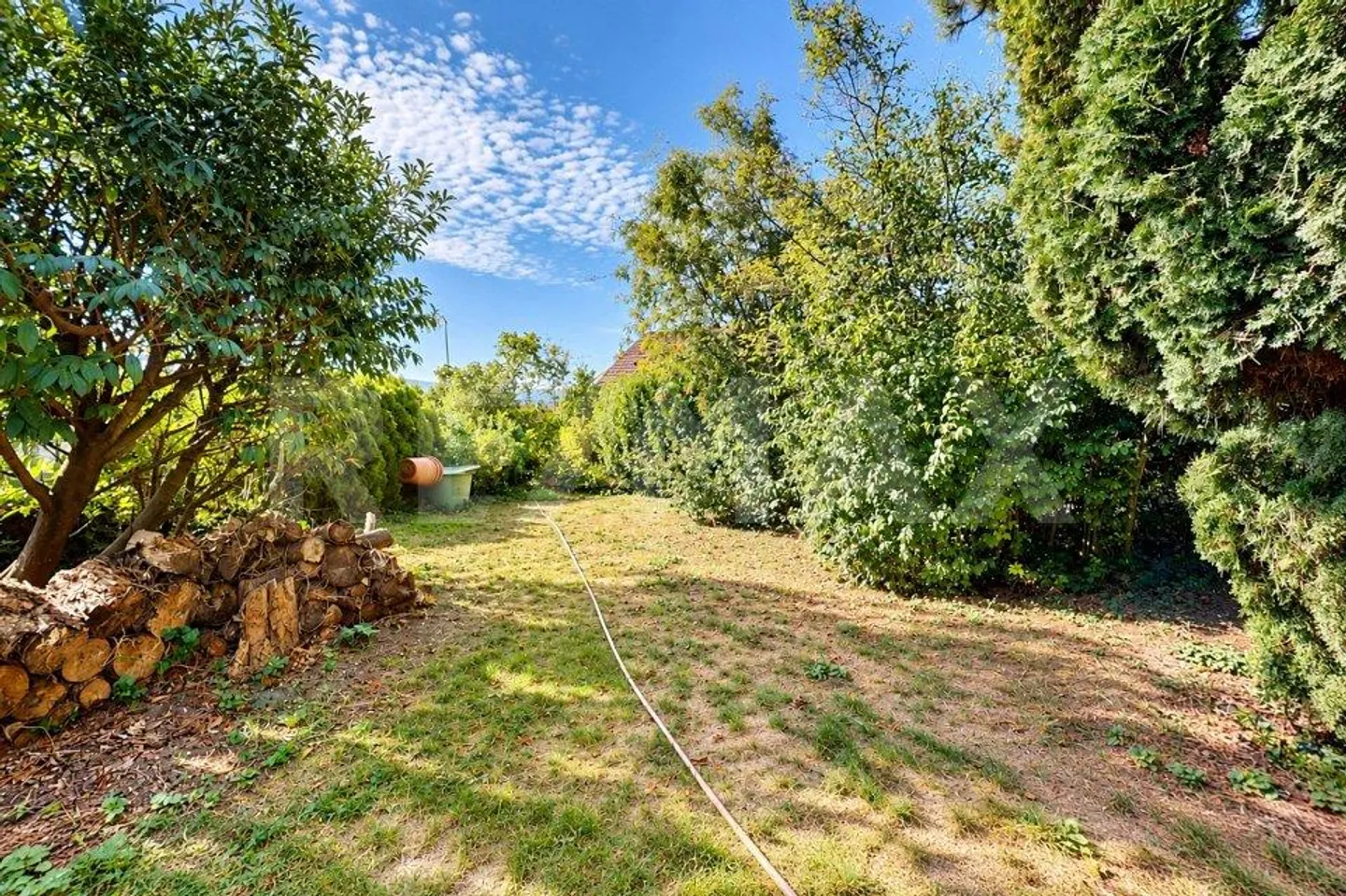 Charmantes Zuhause mit Grosszügigem Garten - Foto 10 von 11